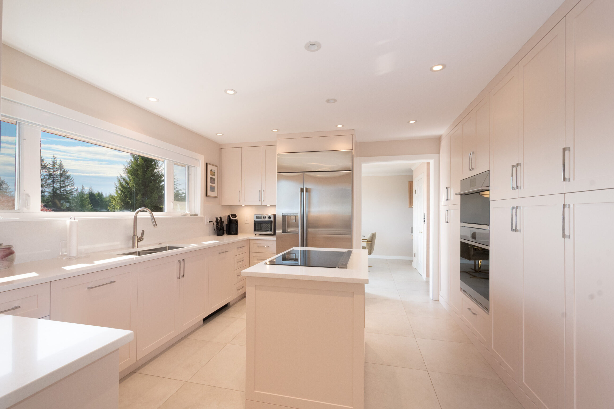 4228 Rockridge Crescent